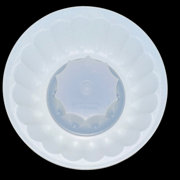 VINTAGE Tupperware Replacement Lot Two Jello Molds One Cake Plate - Picture 3 of 7